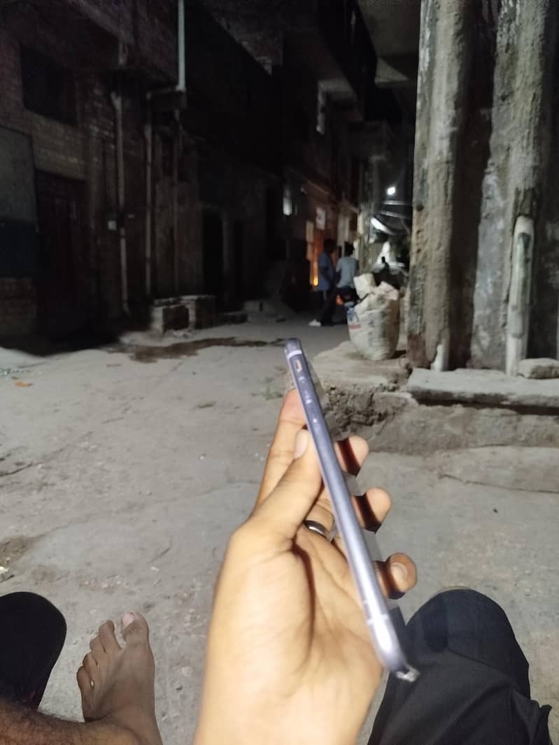 Apple iPhone 11 2