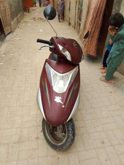 United Scooty 100 cc model 18 03233241457