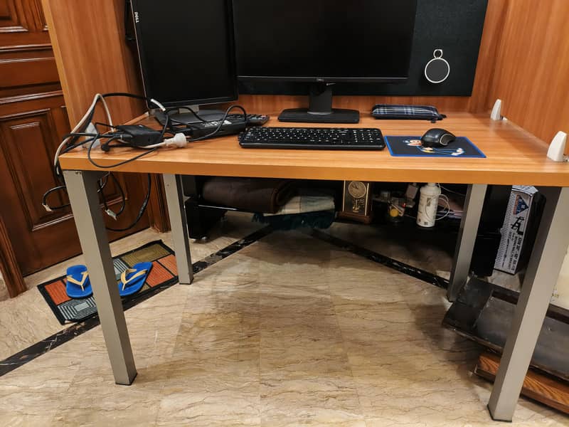 Computer Table 1