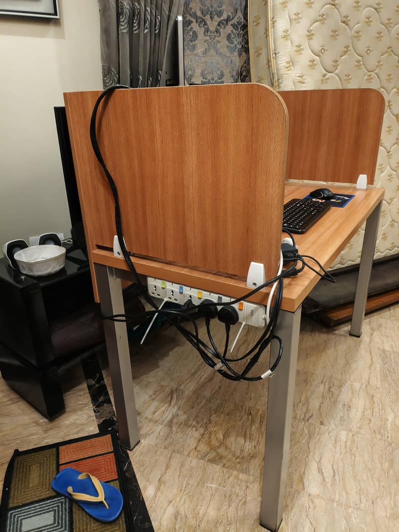 Computer Table 2