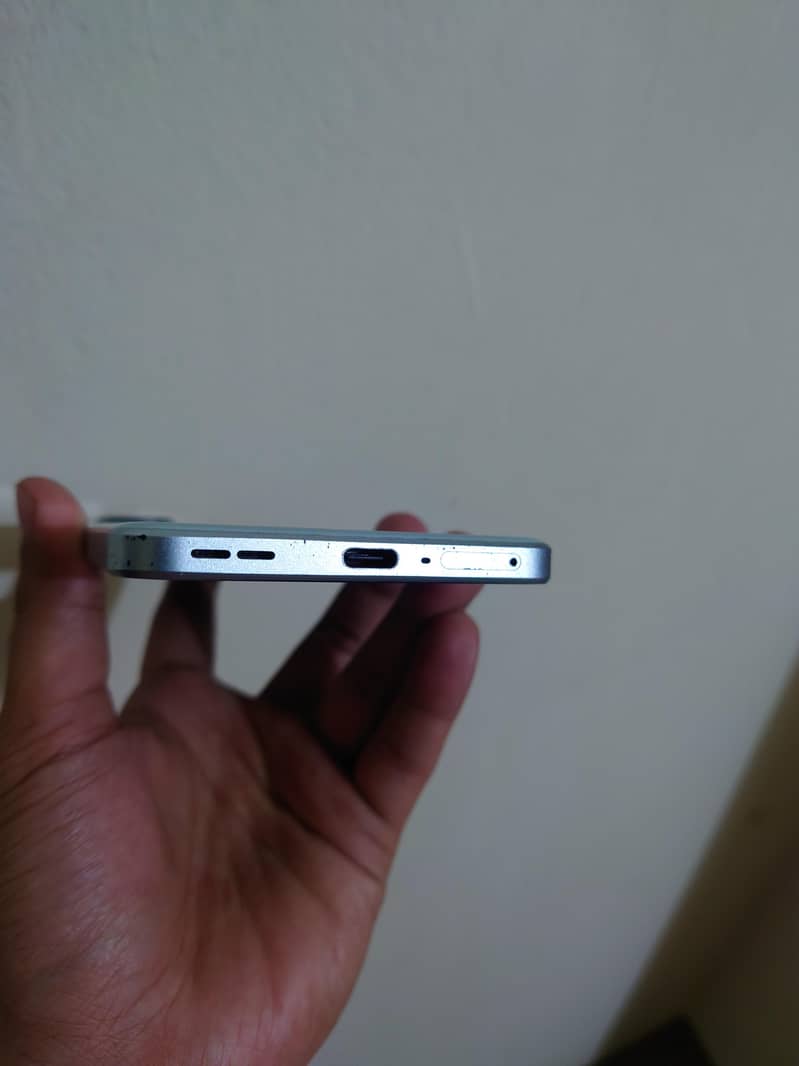 One Plus Ace 2V 6