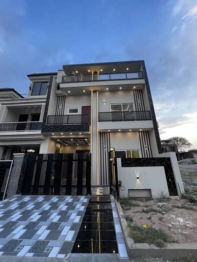 5 Marla Double Heighted House For Sale " Best Location Citi Housing Jhelum ( D Block ) Reasonable Price "