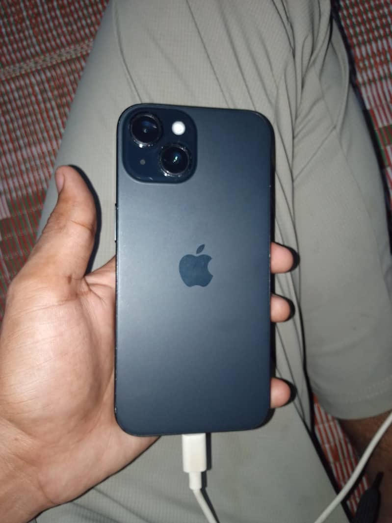 Apple iPhone 15 7