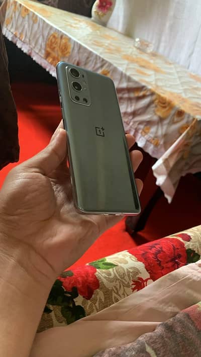 One Plus 9 Pro All ok phone 12 256