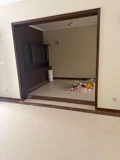 12 MARLA HOUSE COMMERCIAL USE + FAMILIES FOR RENT IN JOHAR TOWN LAHORE