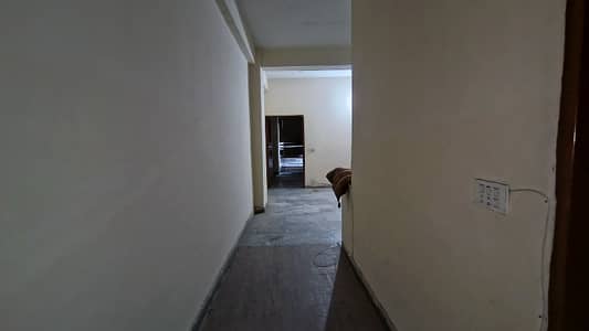 COMMERCIAL OFFICE 02 BEDROOMS FLATES FOR RENT IN JOHAR TOWN LAHORE