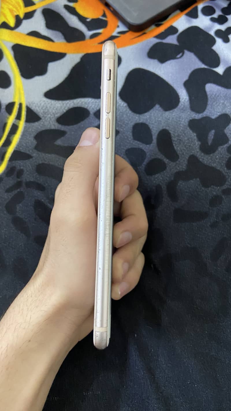 iPhone 8+ pta 4