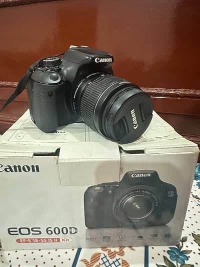 Canon EOS 600D DSLR Camera – Excellent Condition