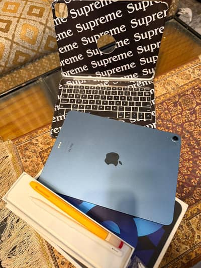 APPLE IPAD AIR 5TH GEN M1 WITH APPLE PENCIL