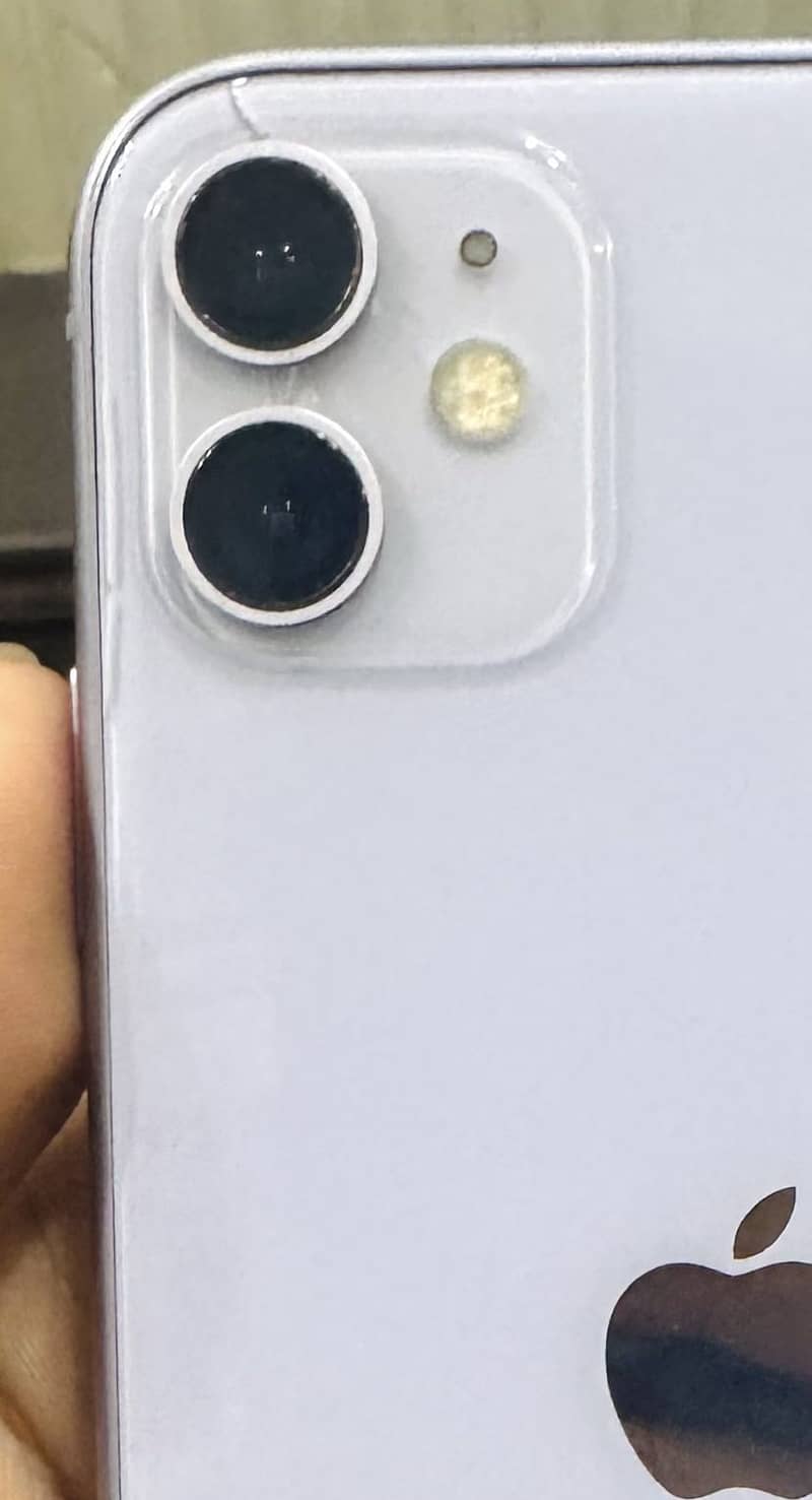 iPhone 11 2