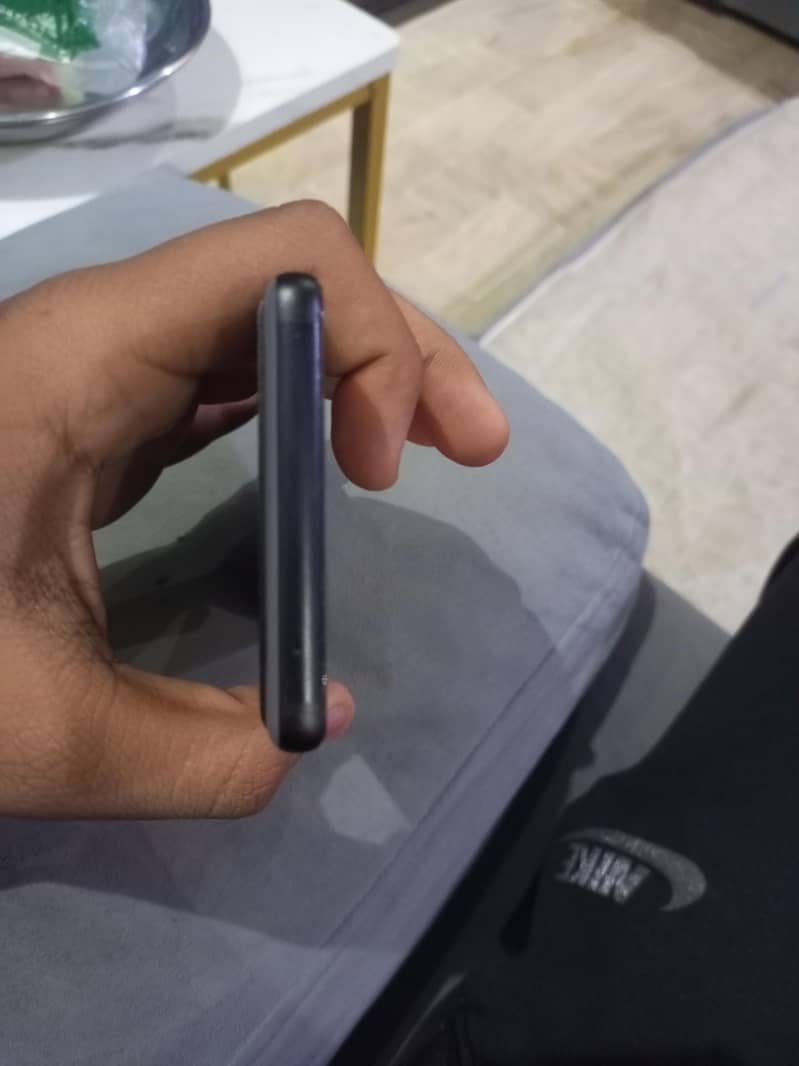 Google Pixel 6a 5
