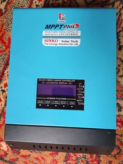 Sinko MPPT 80A solar charge controller Like New used only few months