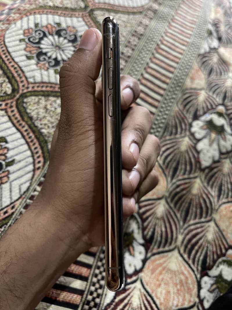 Apple iPhone 11 Pro 5