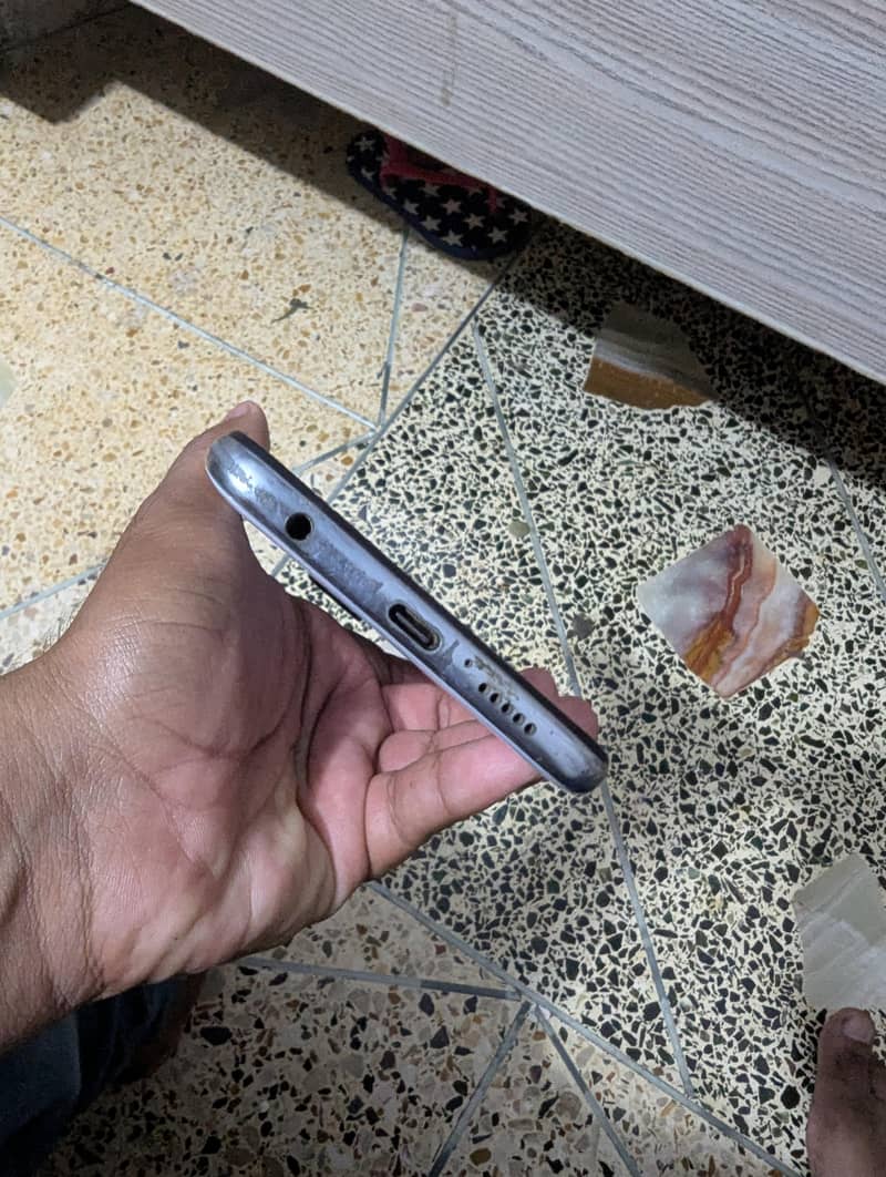Xiaomi Redmi Note 9S 4