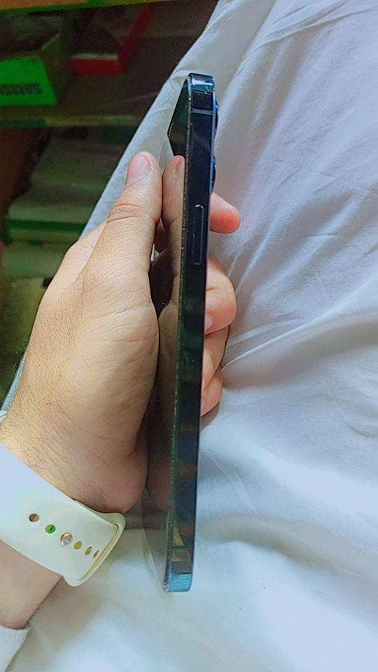 iphon 12 pro max 3