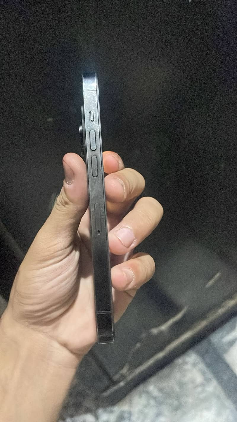 14 pro 3