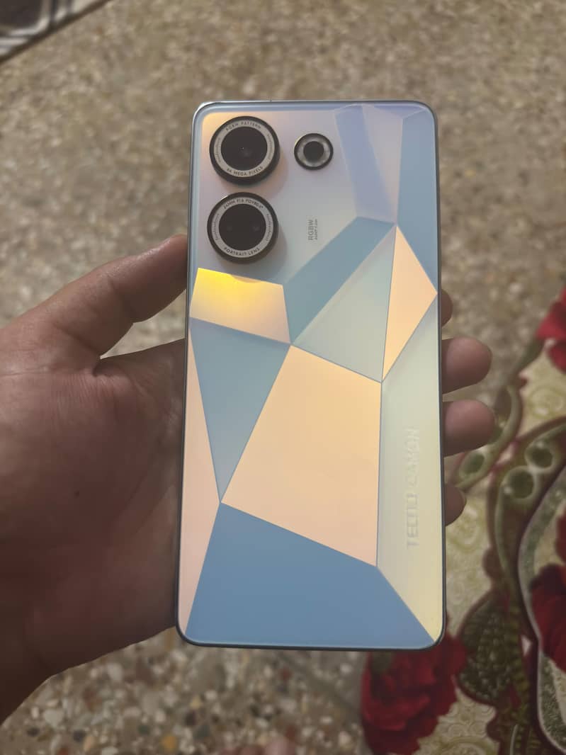 Tecno CAMON 20 1
