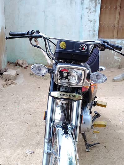 Honda 125 2022 black