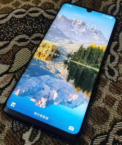 HUAWEI P30 PRO PTA APPROVED WITH BOX AND CHARGER 8/256 DUAL SIM