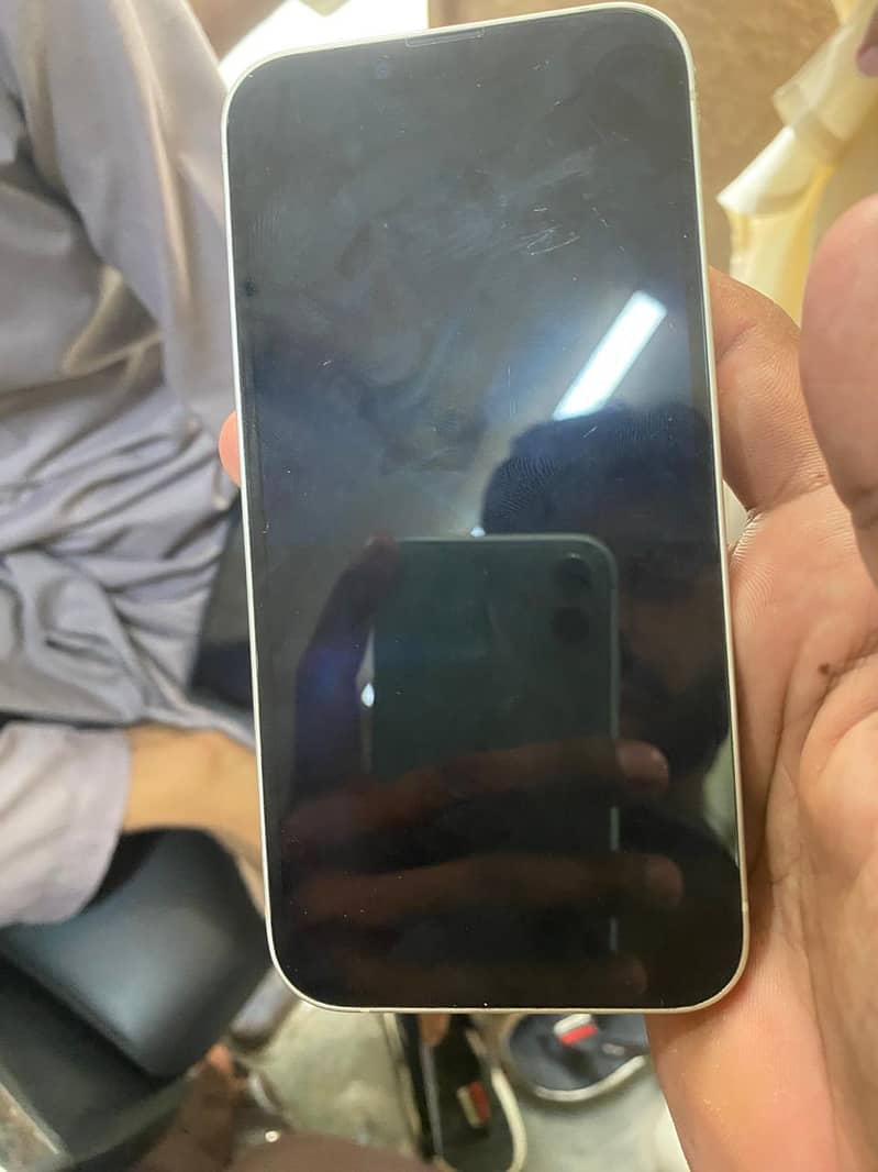 Apple iPhone 13 3