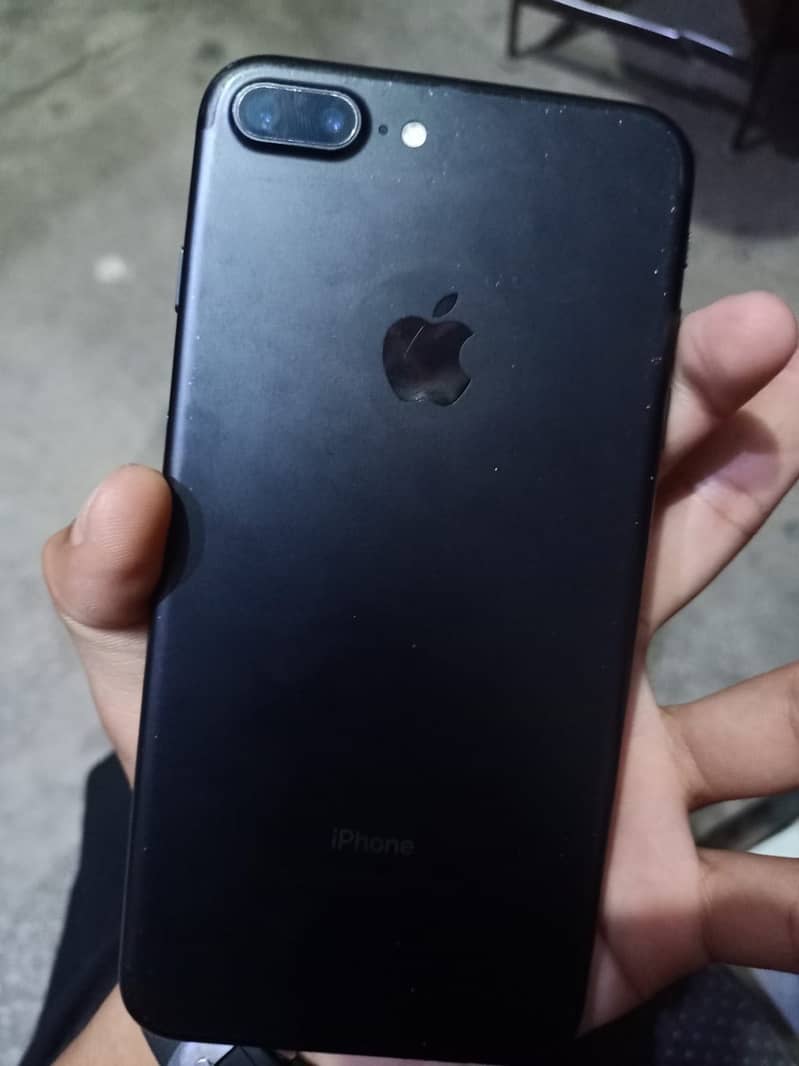 Apple iPhone 7 Plus 5