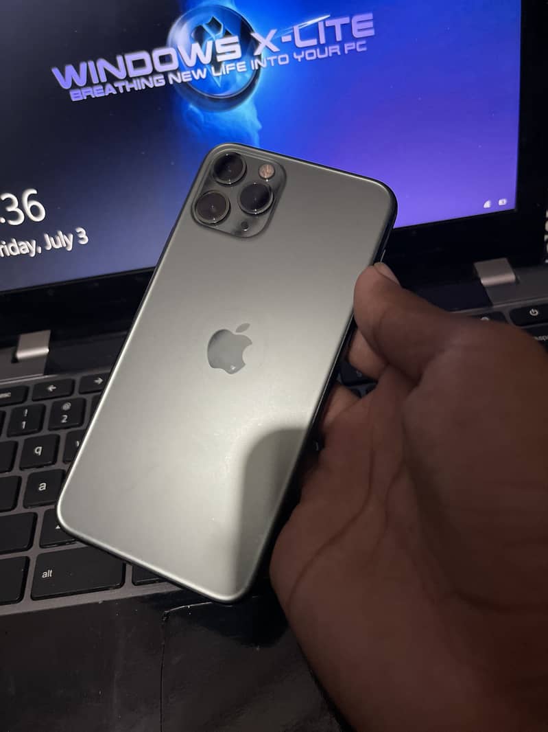 iphone 11 pro 2