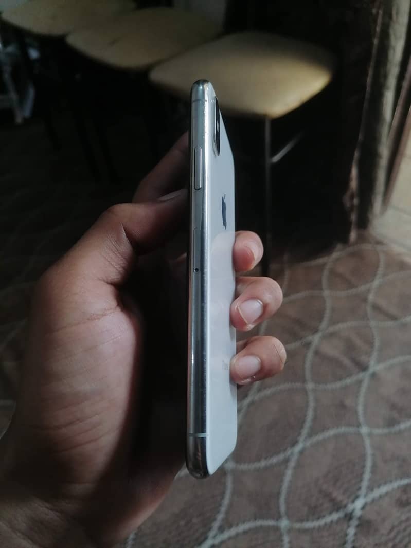 Apple iPhone X 2
