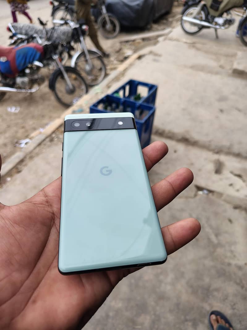 Google Pixel 6a 4