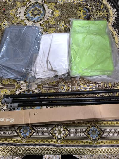 Chroma Cloth Kit Green White Grey Imported Fabric with Stand