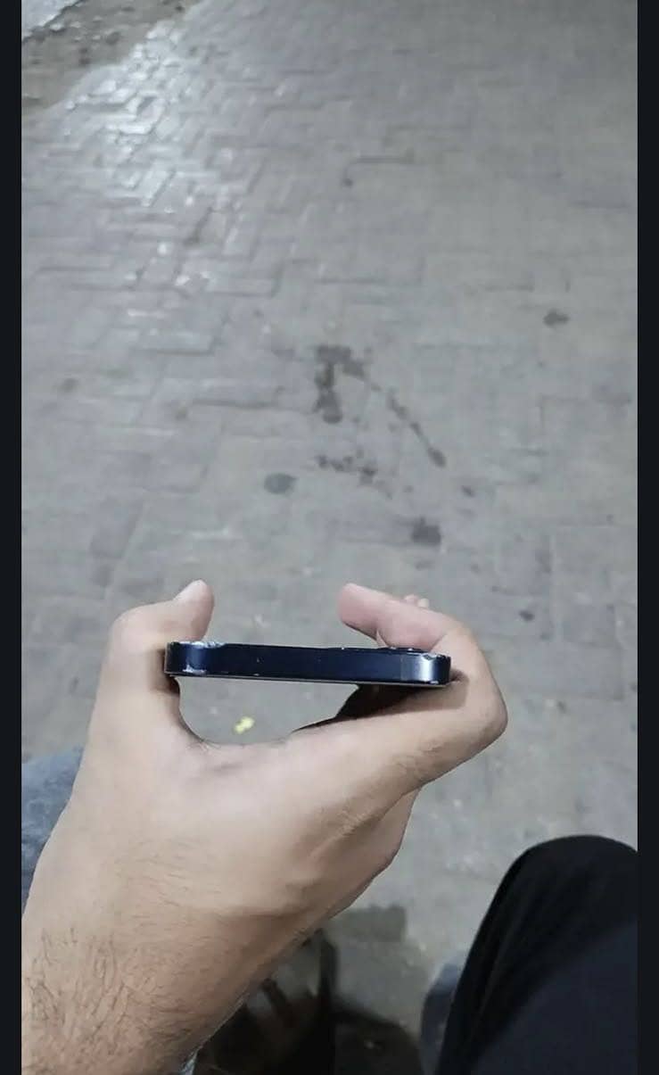 Iphone 12 3