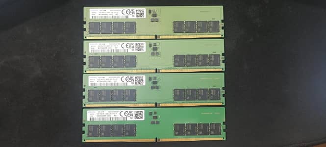 Samsung DDR5 32gb 4800mhz UDIMM RAM (single stick) (fix price)