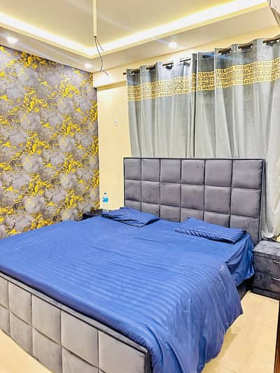 One bedroom daily basis laxusry short stay apartment available for rent in bahria town
