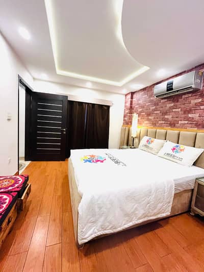 Daily basis luxury short stay apartment available in bahria town