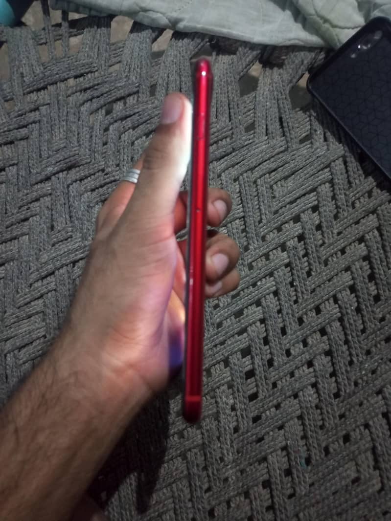 Apple iPhone 8 Plus 2