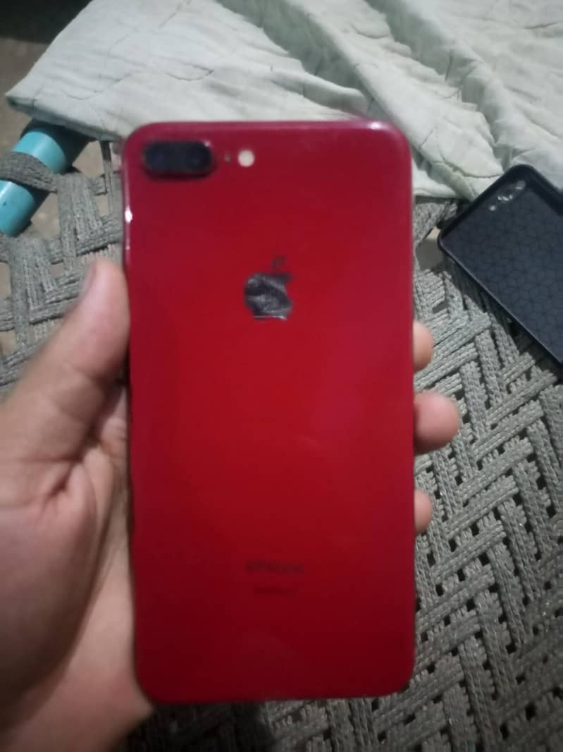 Apple iPhone 8 Plus 5