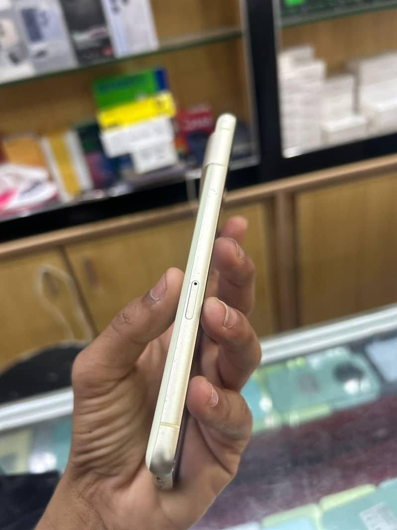 Google Pixel 7 3