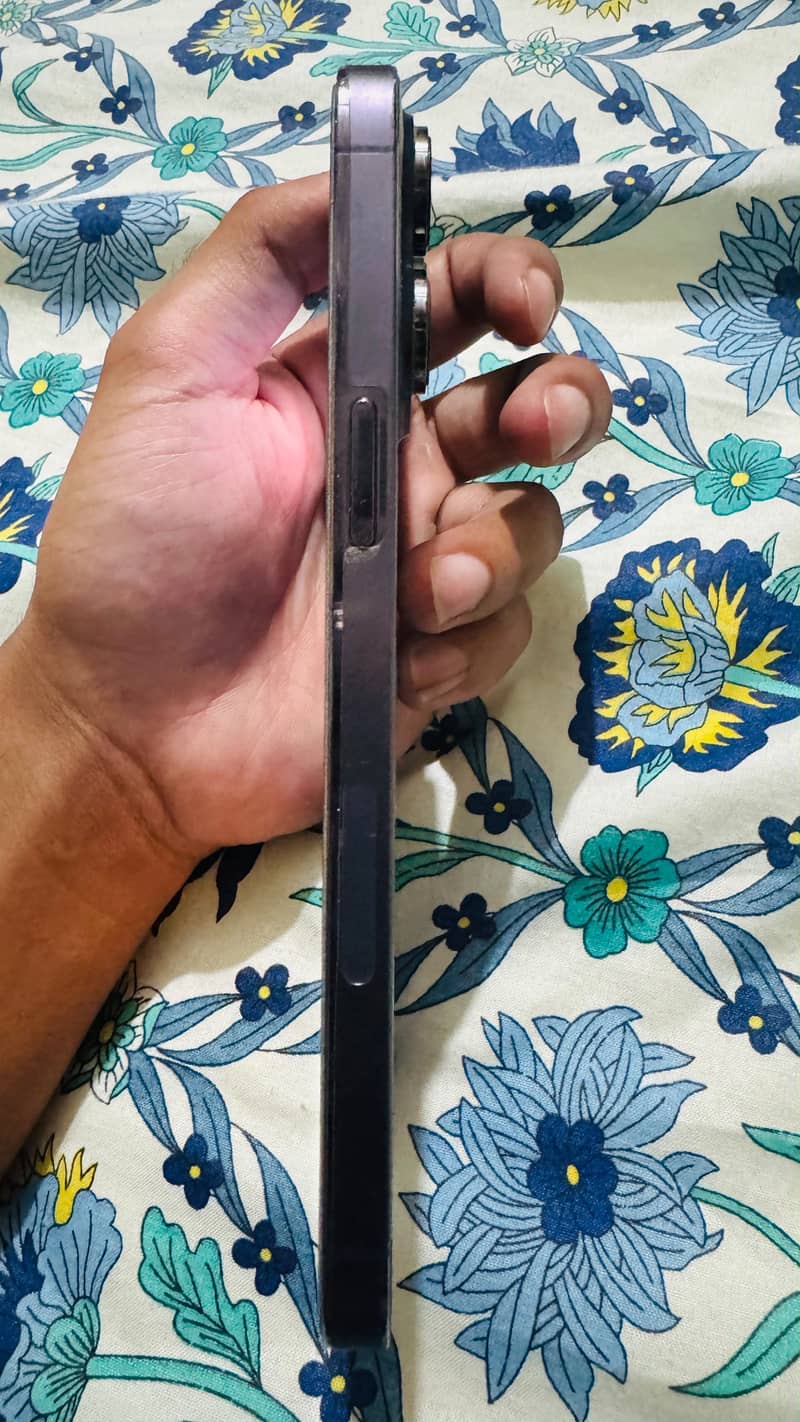 Iphone 14 pro max 1