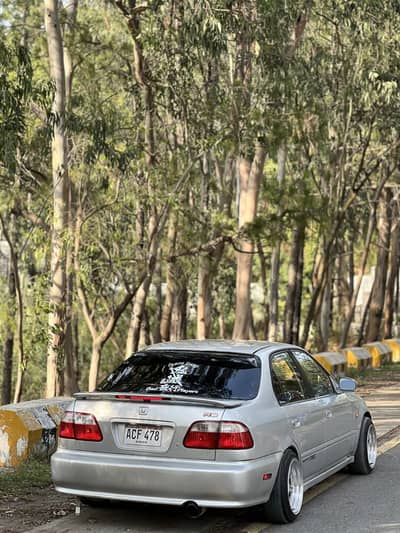 Honda Civic VTi Oriel Prosmatec 1999