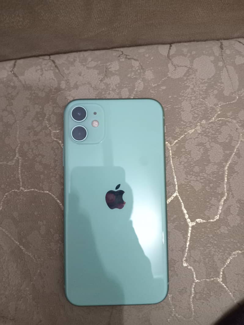Apple iPhone 11 4