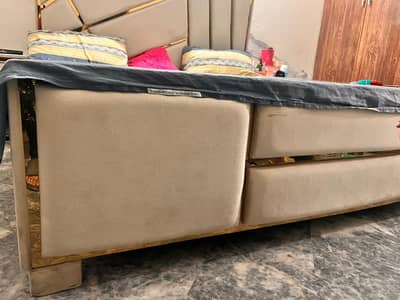 King sized Bed for sale