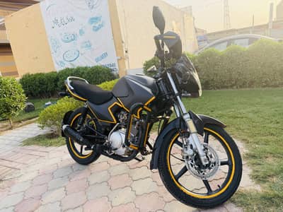 Yamaha YBR 2015