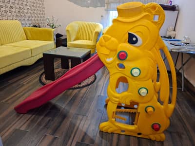 Kids Plastic Slide – Good Condition