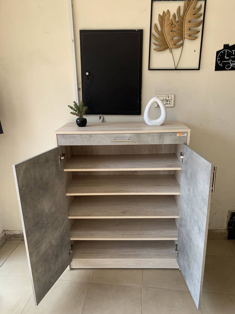 Shoe rack 4