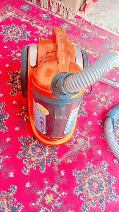 kenwood bagless vacuum cleaner