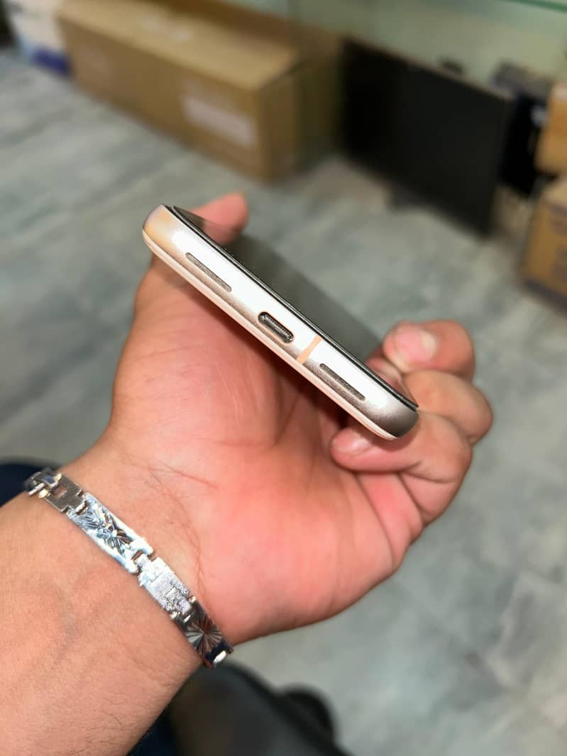 Google Pixel 8 8