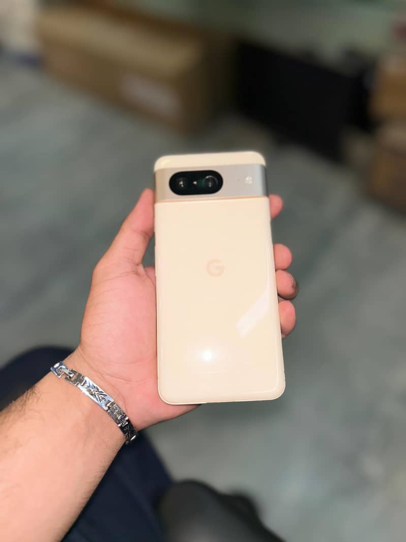 Google Pixel 8 11