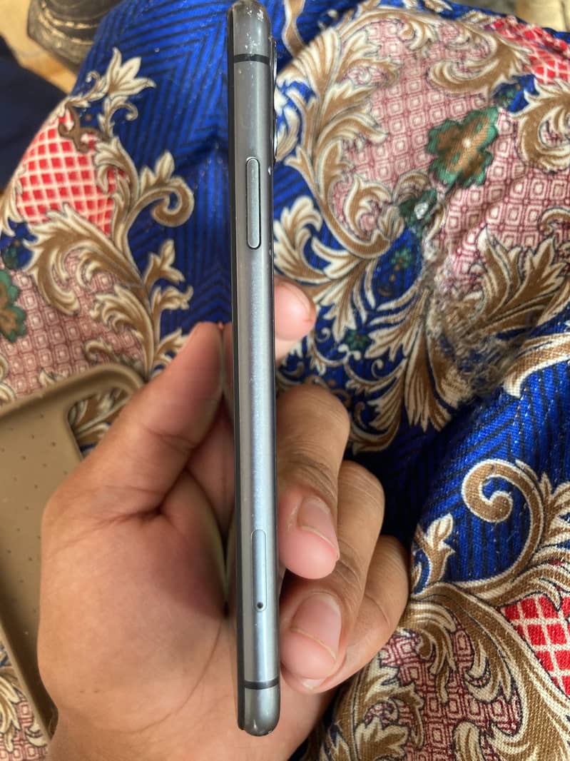 Iphone 11 jv 4