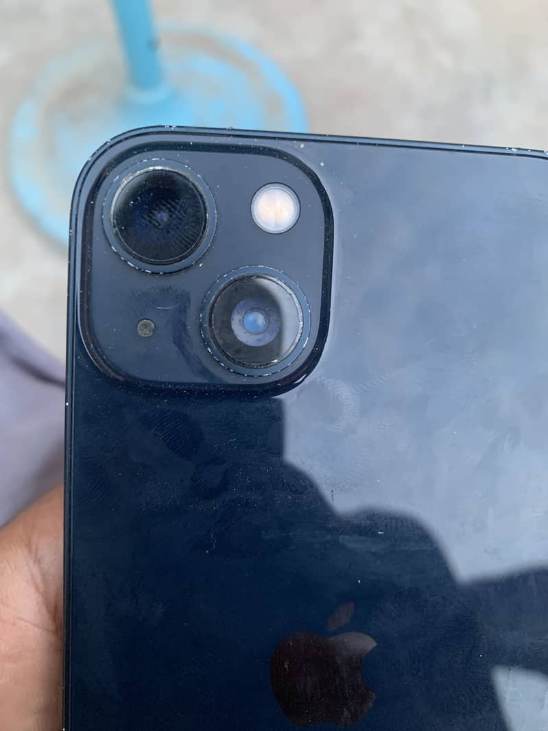 Apple iPhone 13 4