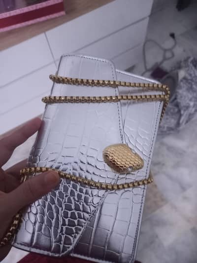 Bags and clutches