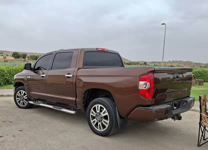 Toyota Tundra 2014/18 ISLAMABAD REGD.